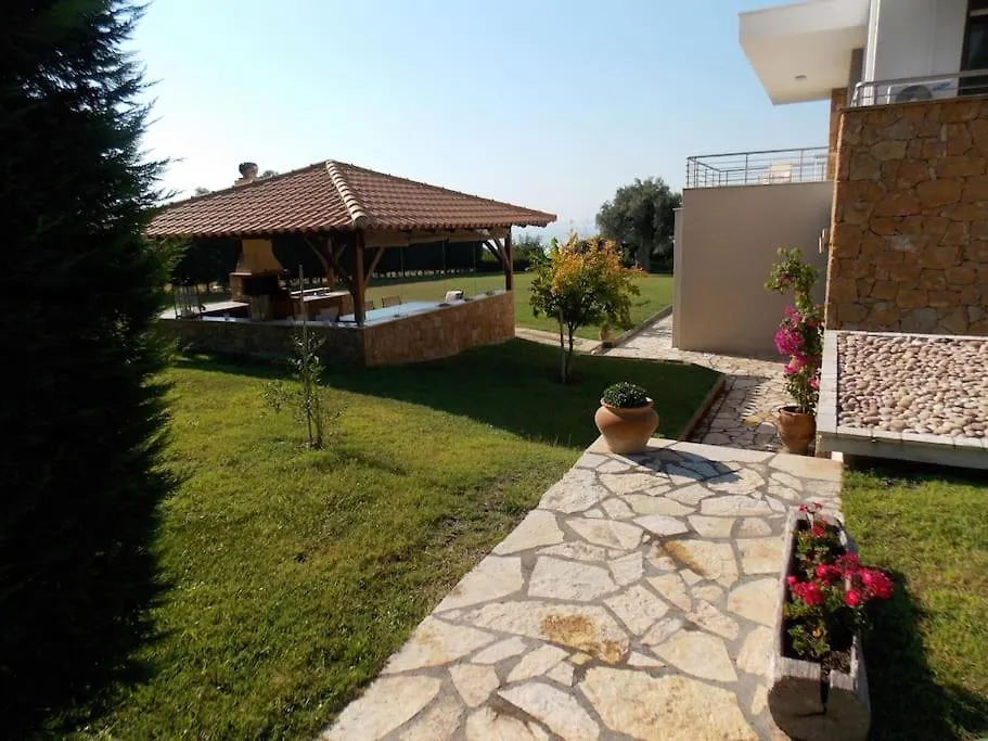 Seaside Villa In Chalkidiki Possidi