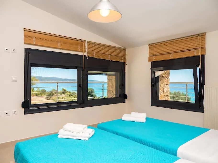 Seaside Villa In Chalkidiki Possidi